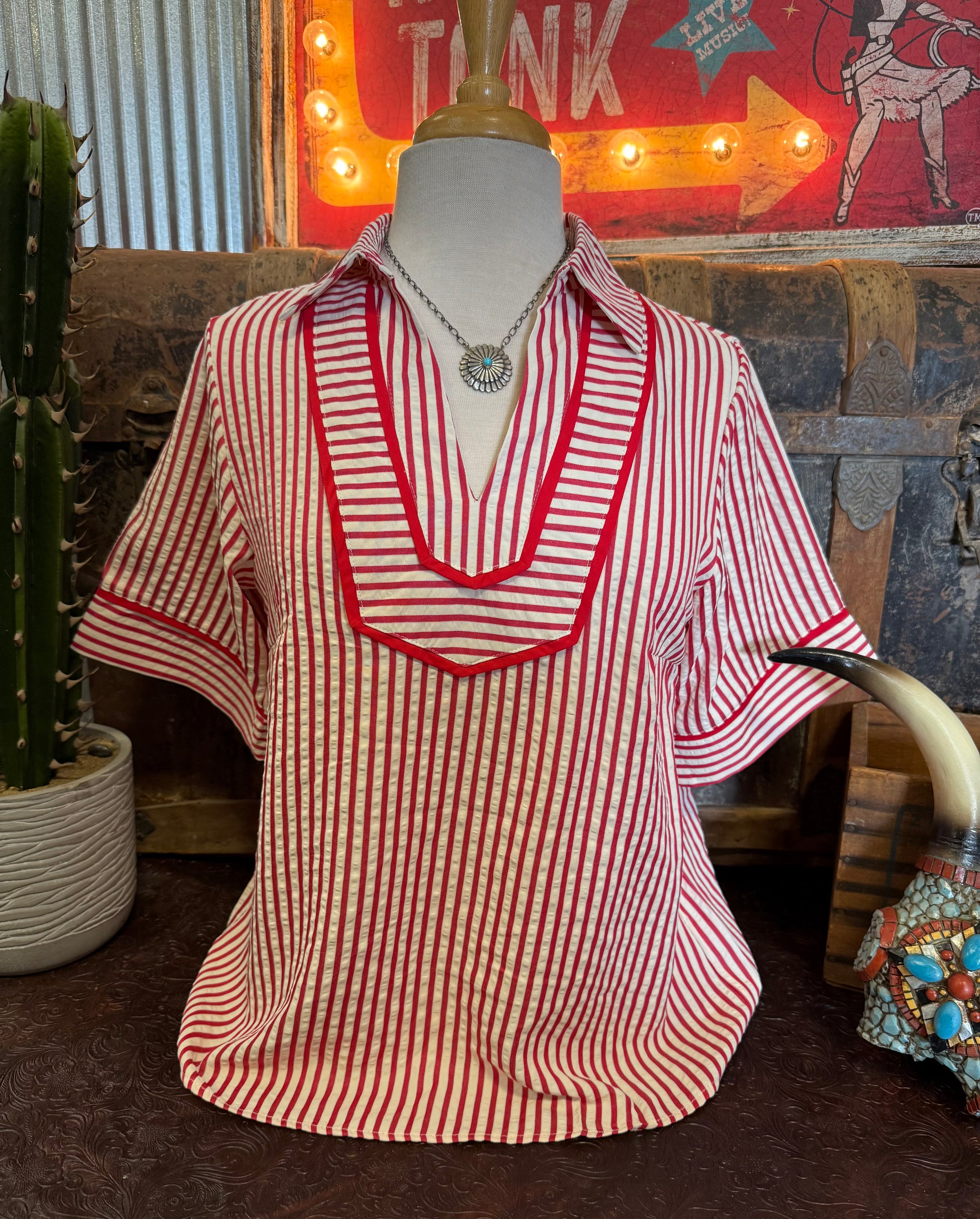 SS Red Stripe Vneck SS