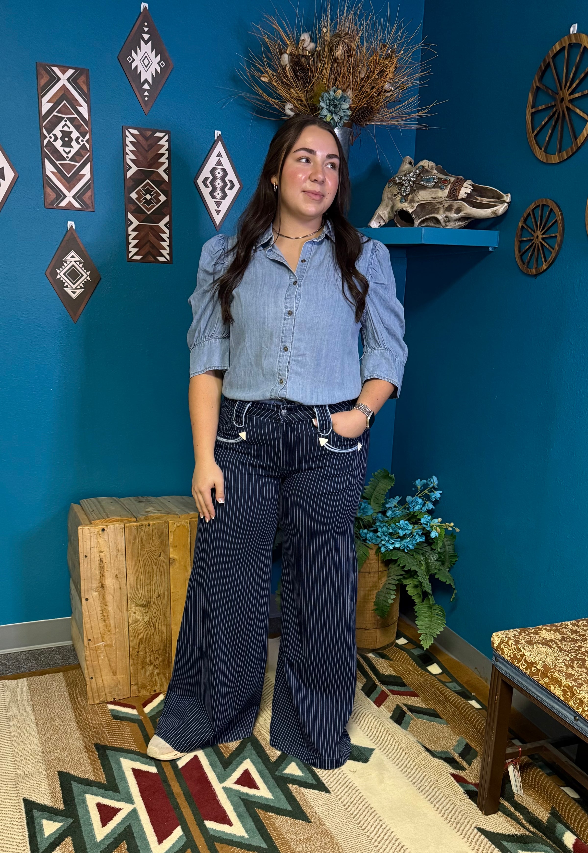 HH Pinstripe Smiley Pocket Pants