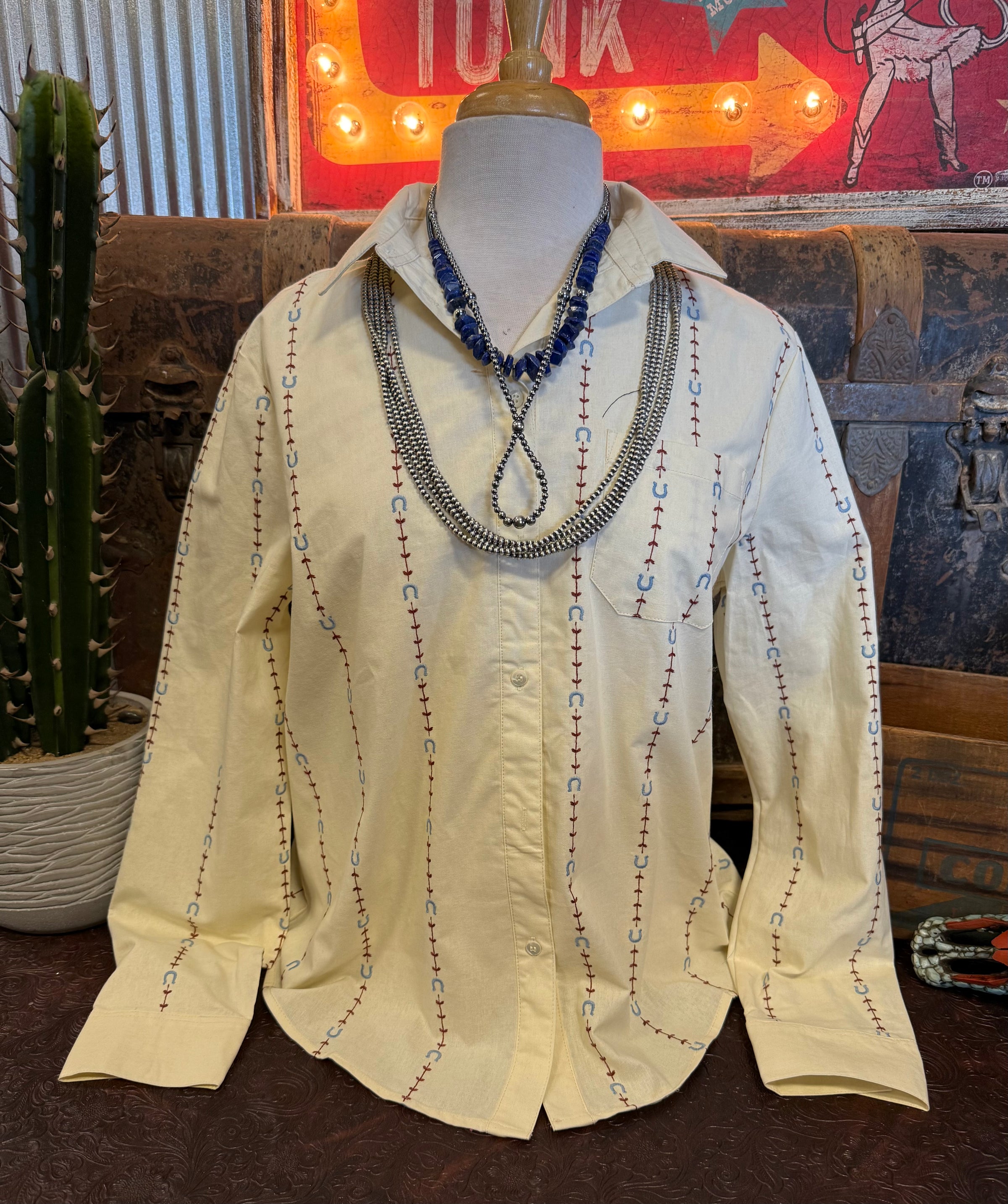 SD Horseshoe Embroidered BU