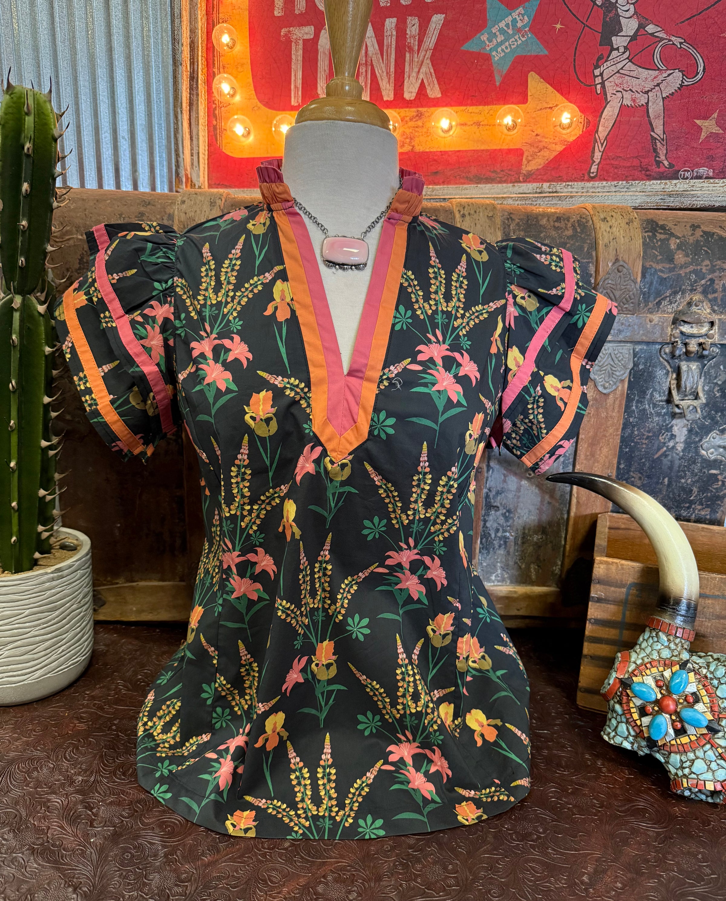 UM Black Pink Floral Cap Sleeve