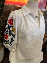 UM White Floral Sleeve