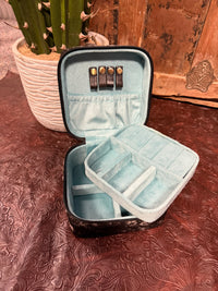 WL Small Blk/White Hide Jewelry Case