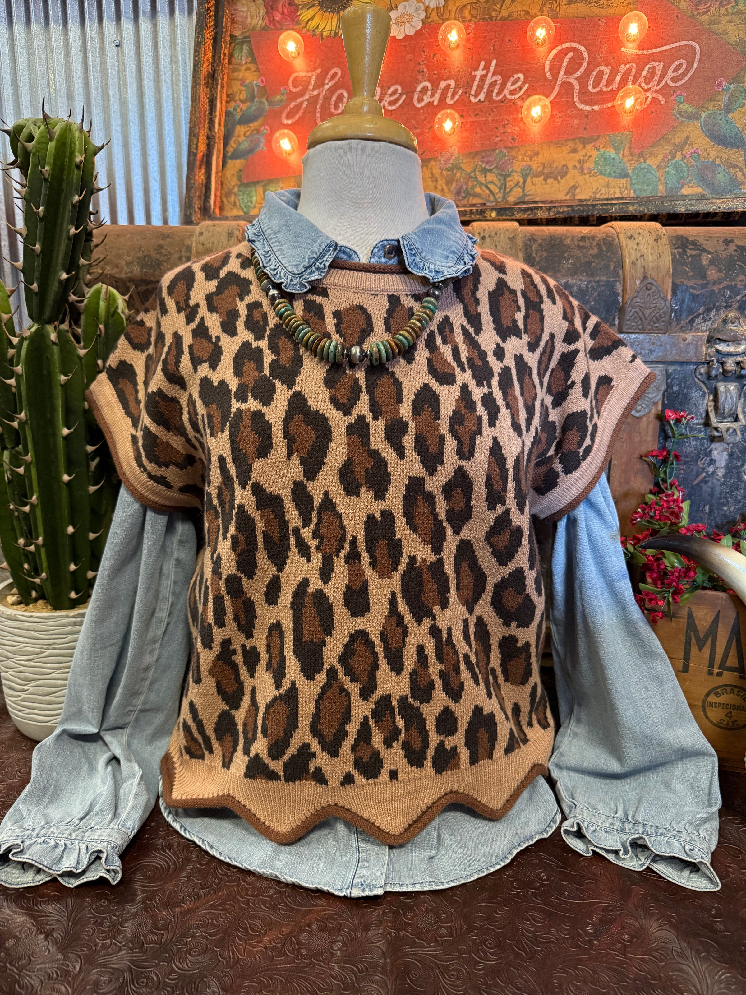 SS Leopard Sweater Vest