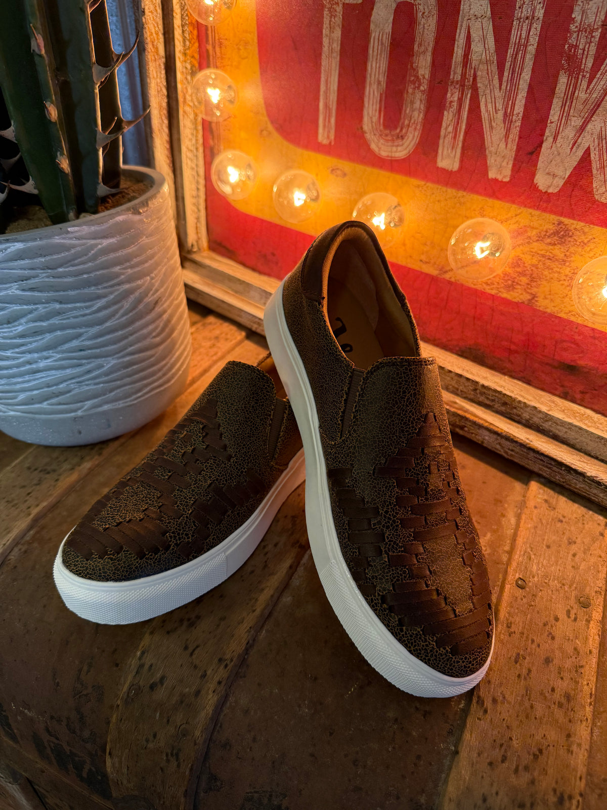 VG Marian Shoe