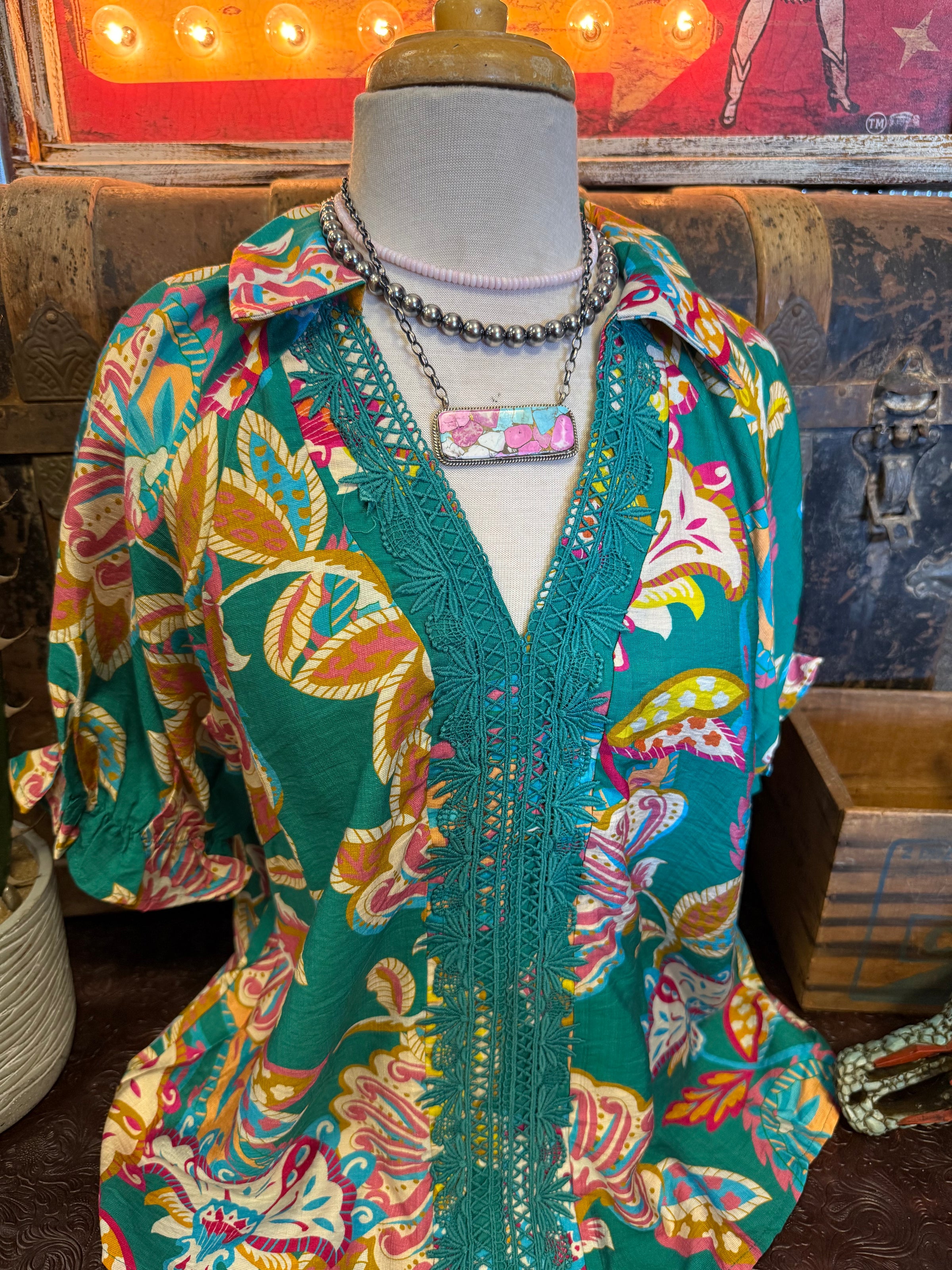 UM Paisley Emerald Mix Top