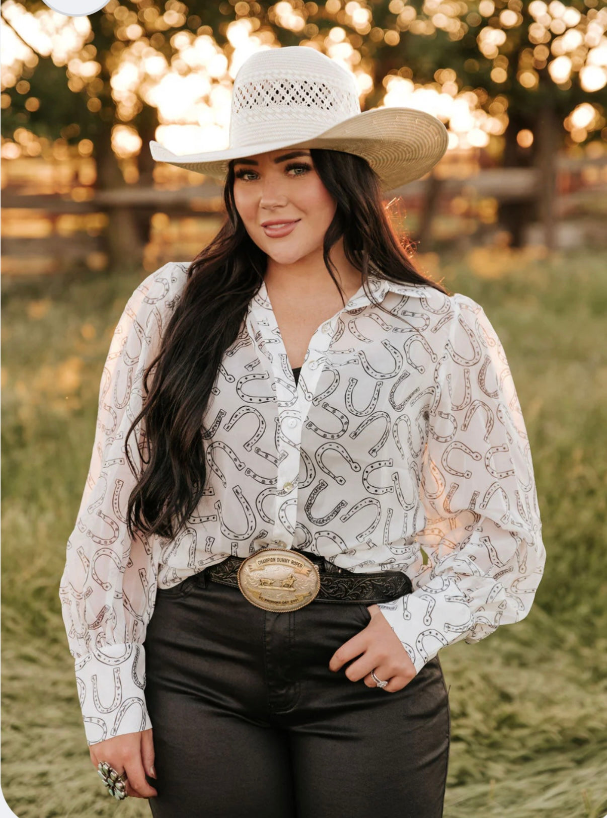 TH Horseshoe White Top