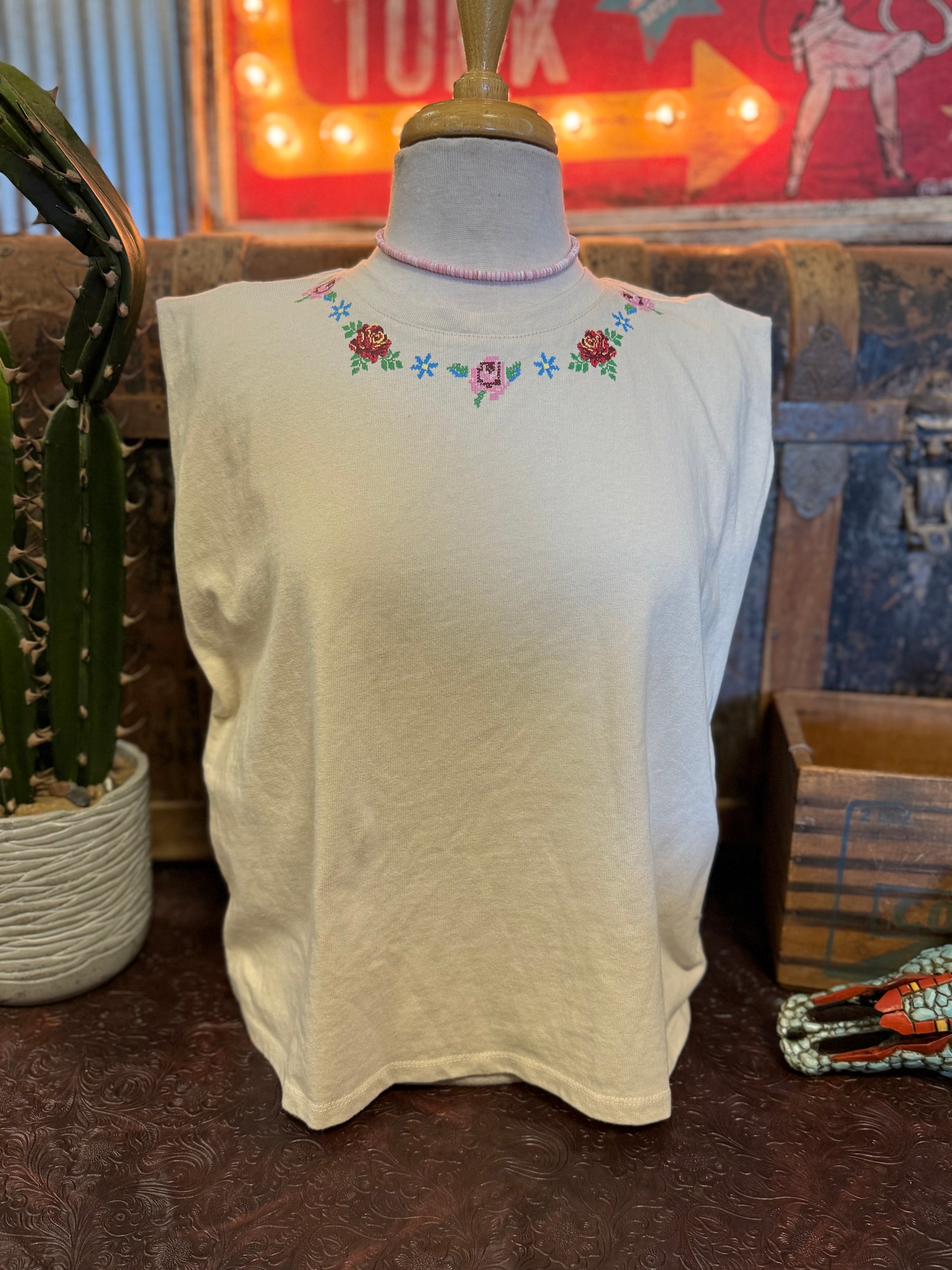 EE Bone Floral Muscle Top