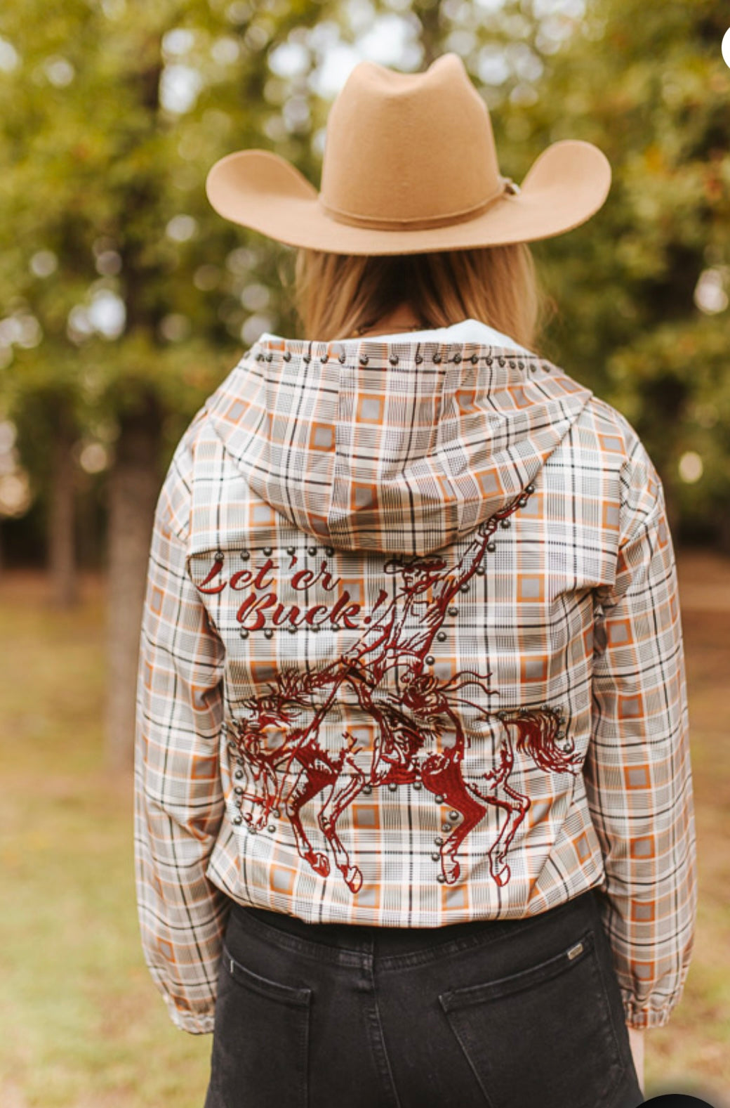 LB Let Er Buck Pullover