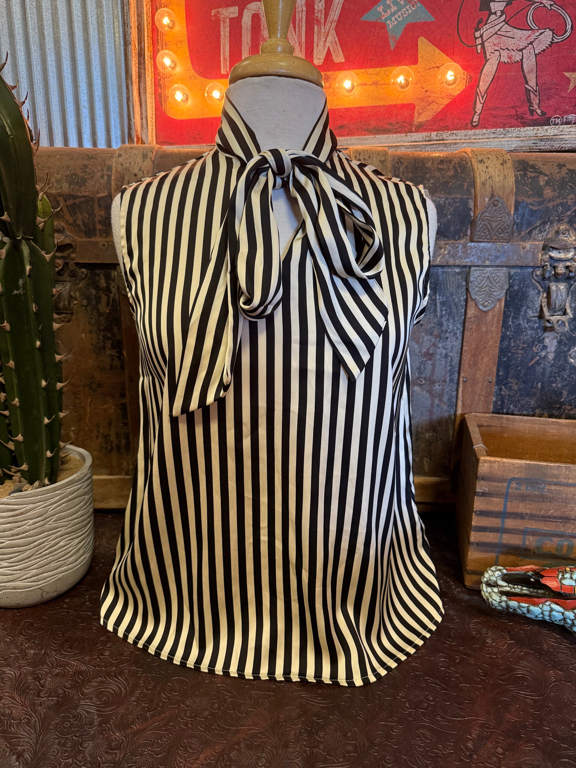 SS Black Stripe Sleeveless Bow