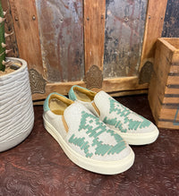 VG Marian Turquoise Shoe