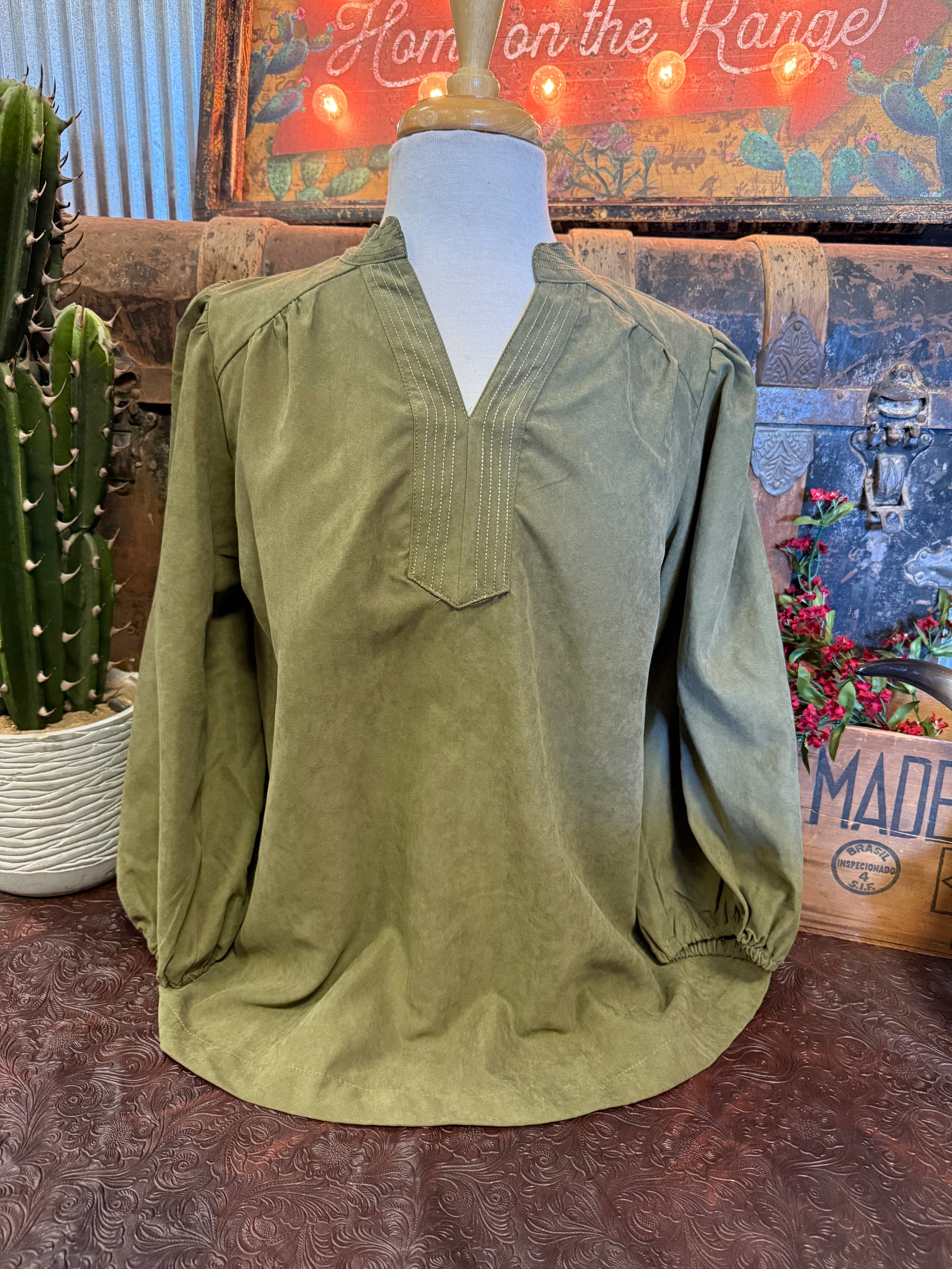 UM Olive 3/4 Sleeve