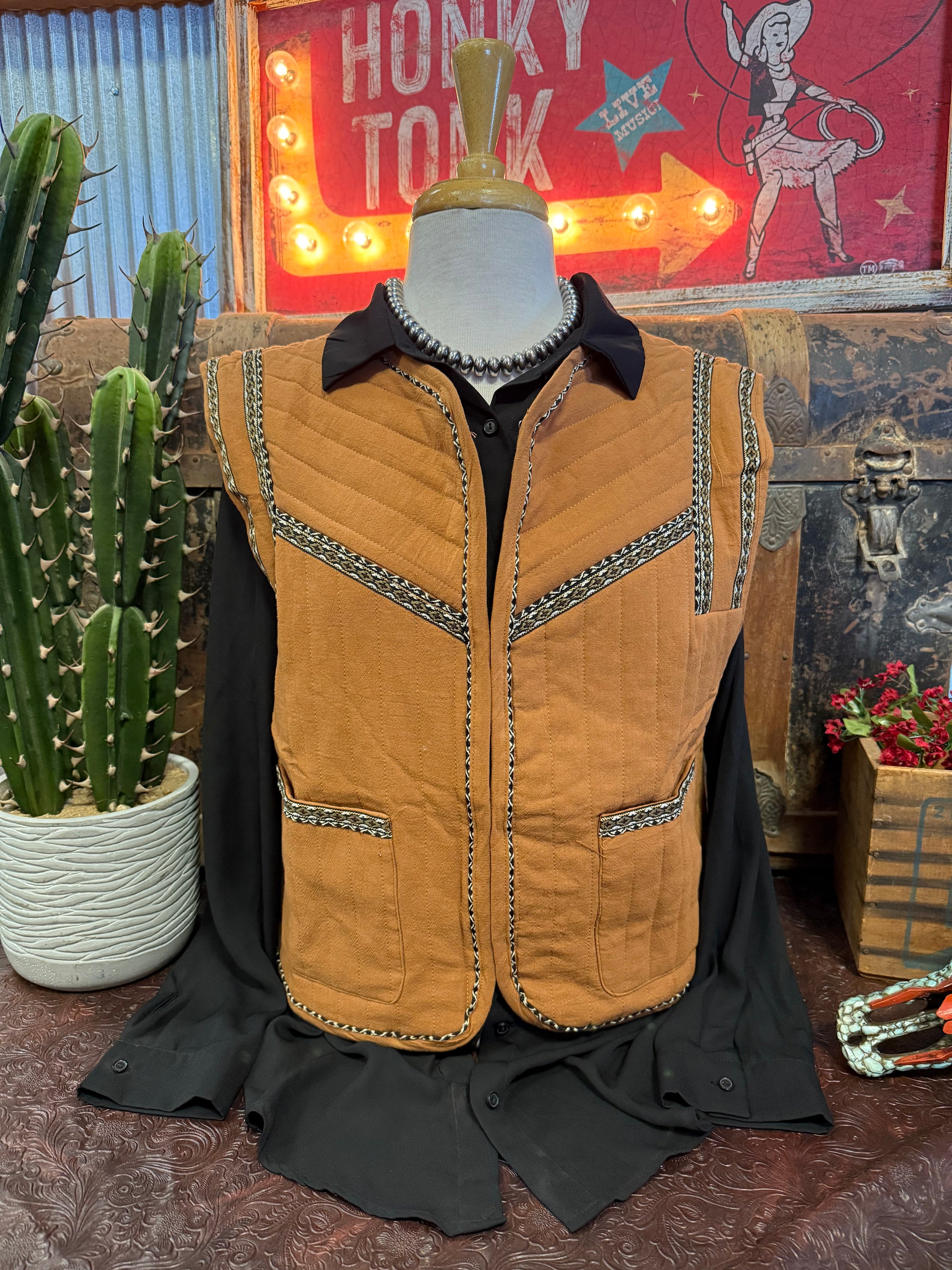 MC Caramel Vest