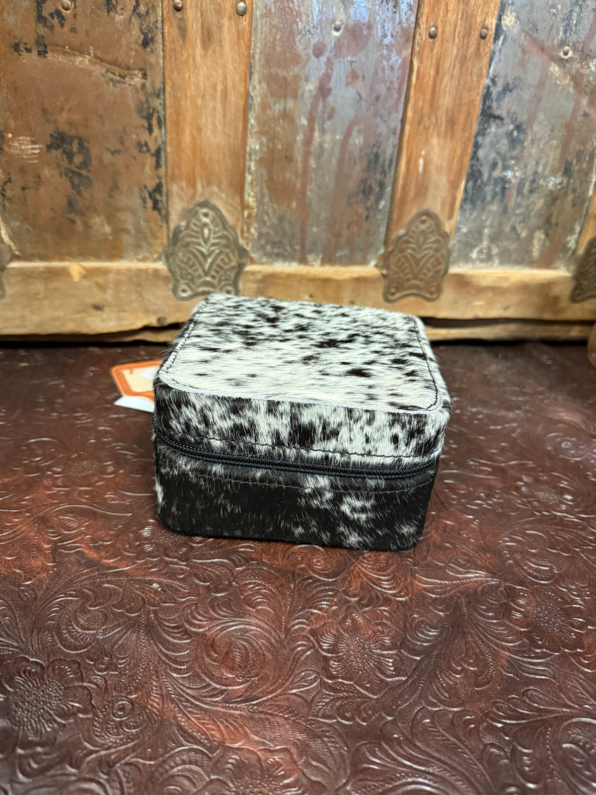 WL Small Blk/White Hide Jewelry Case