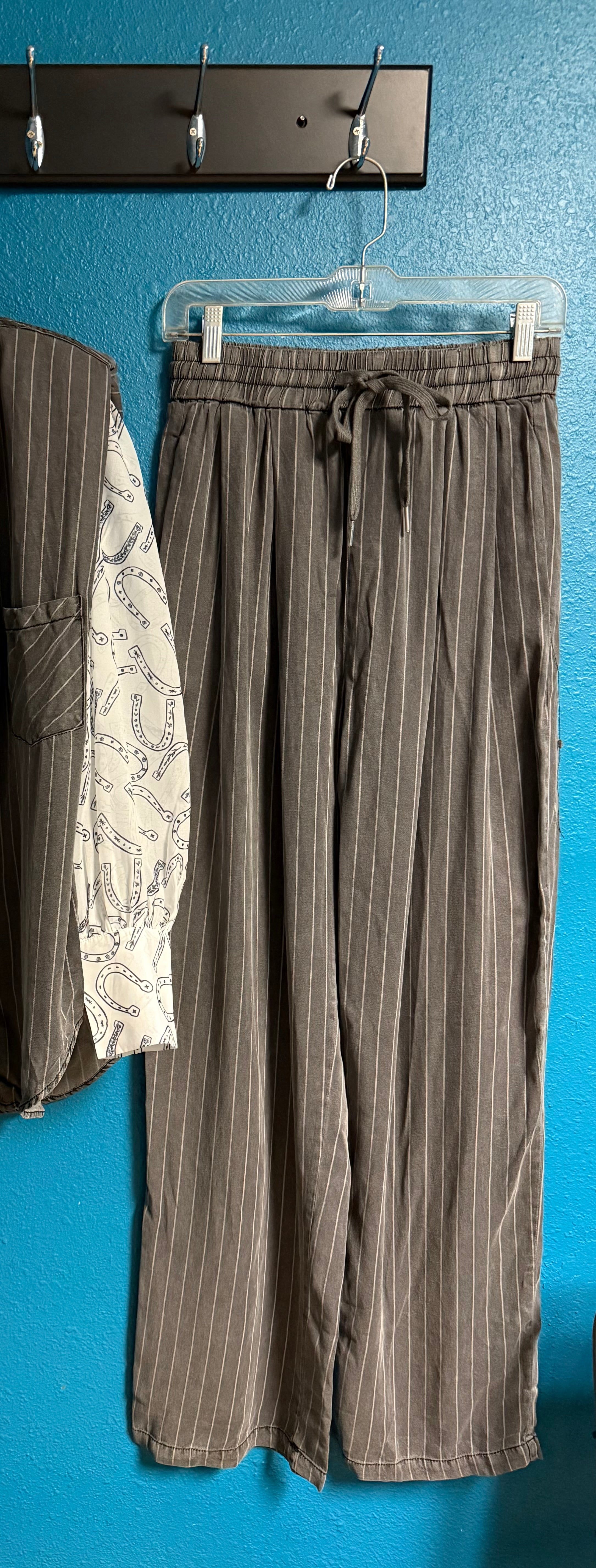 DD Black White Stripe Pants