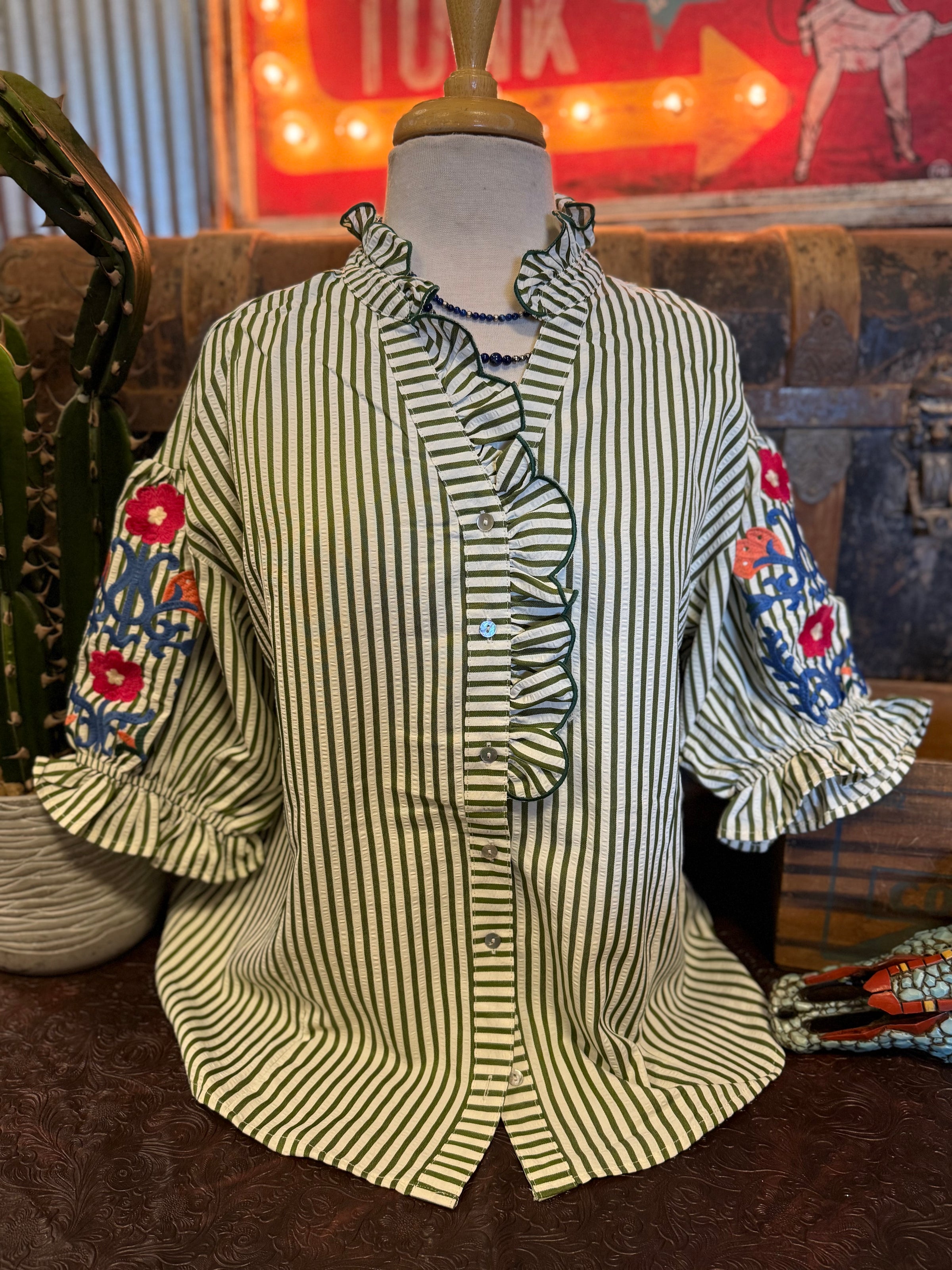 UM Olive Floral Button up