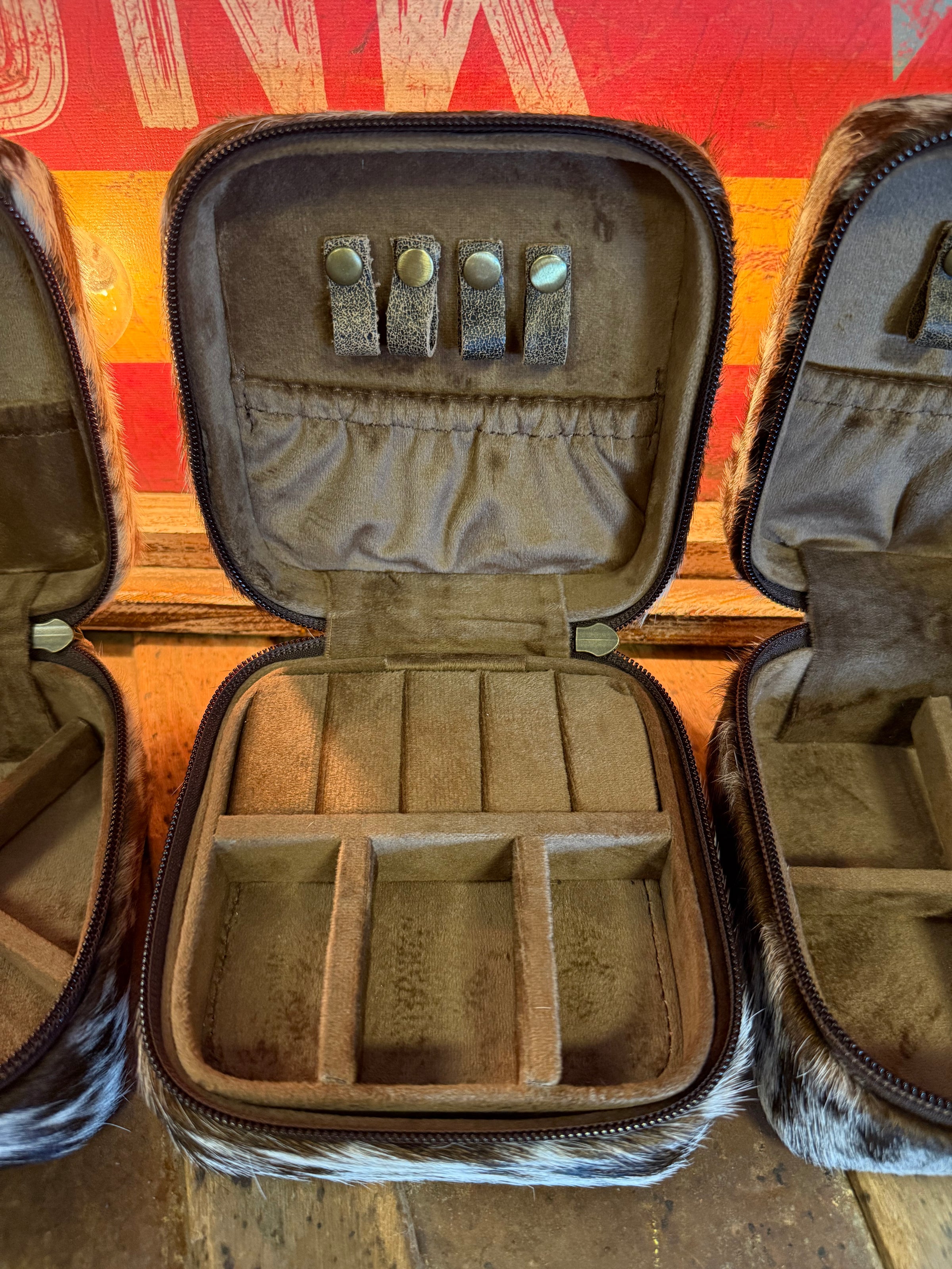 WL Brown Hide Jewelry Case