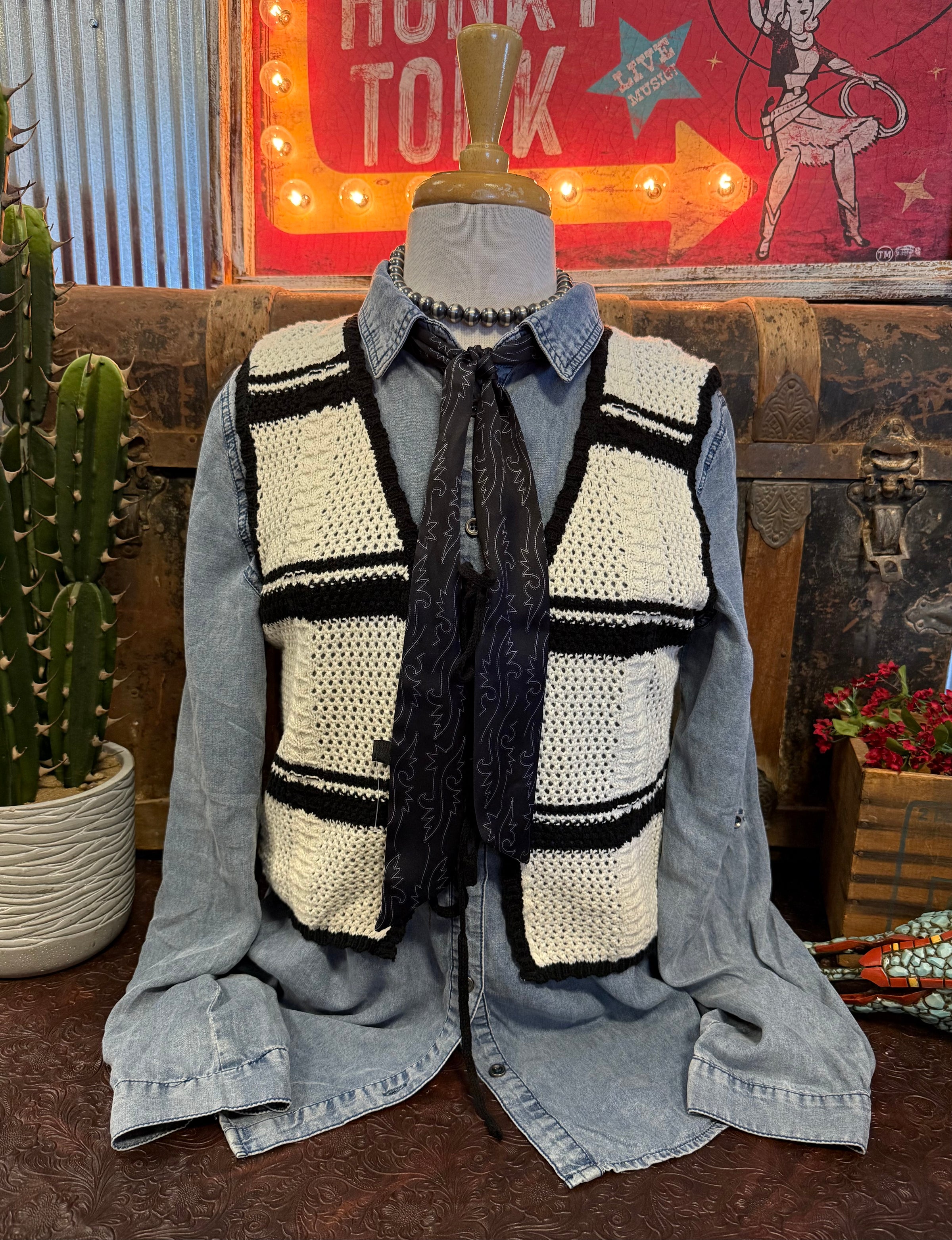 VJ Black/Cream Crochet Vest