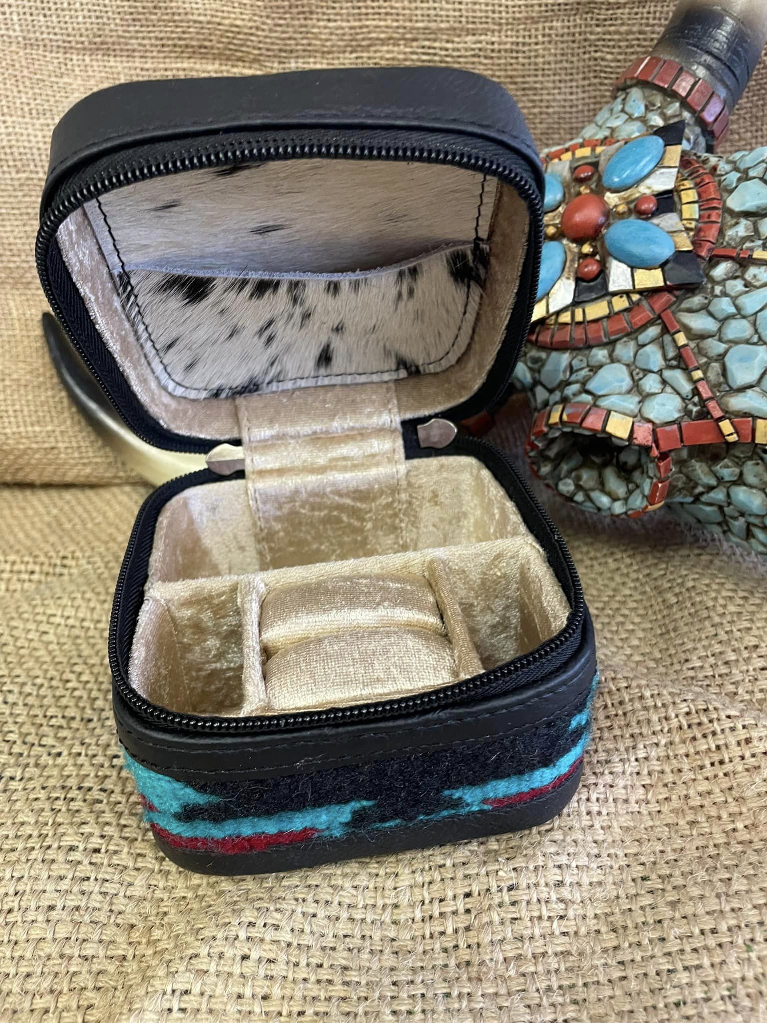 WL SM Jewelry Case